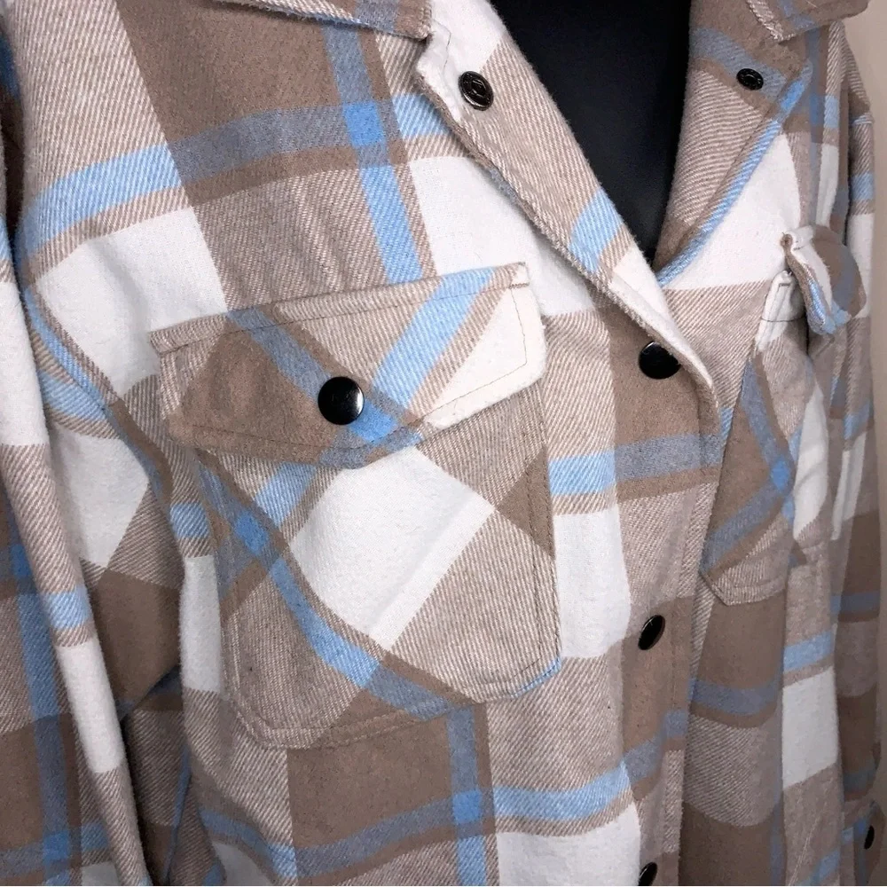 Medium HFX Flannel Shirt Jacket Snap Button Closure Beige Blue Plaid Wool Blend